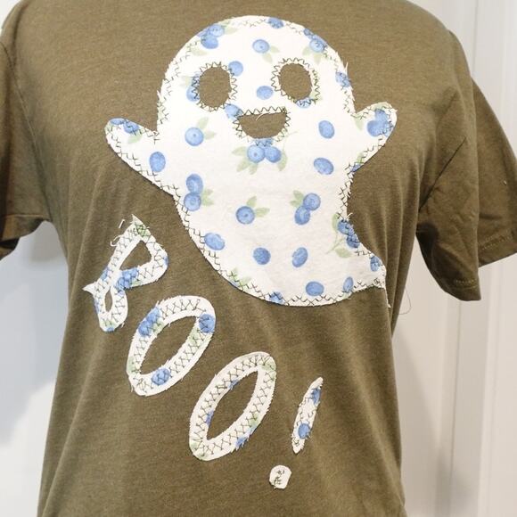 BOO BERRY Flannel Ghost Appliqued on an Olive-green Size S T shirt - Picture 5 of 7